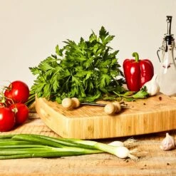 Bambus-Hackbrett 30 X 6,8 X 30 Cm (BxHxT) Standfüße Haltegriff Pflegeleicht -Optimal Küchengeräte Geschäft 10038092 yy 0006 logo